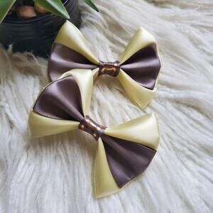 Handcrafted Cream & Gray Large Hair Bow Set